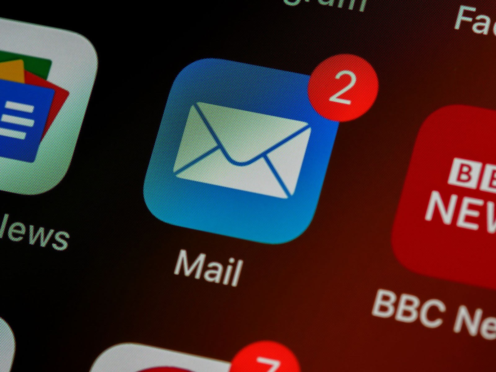 sms marketing vs email marketing